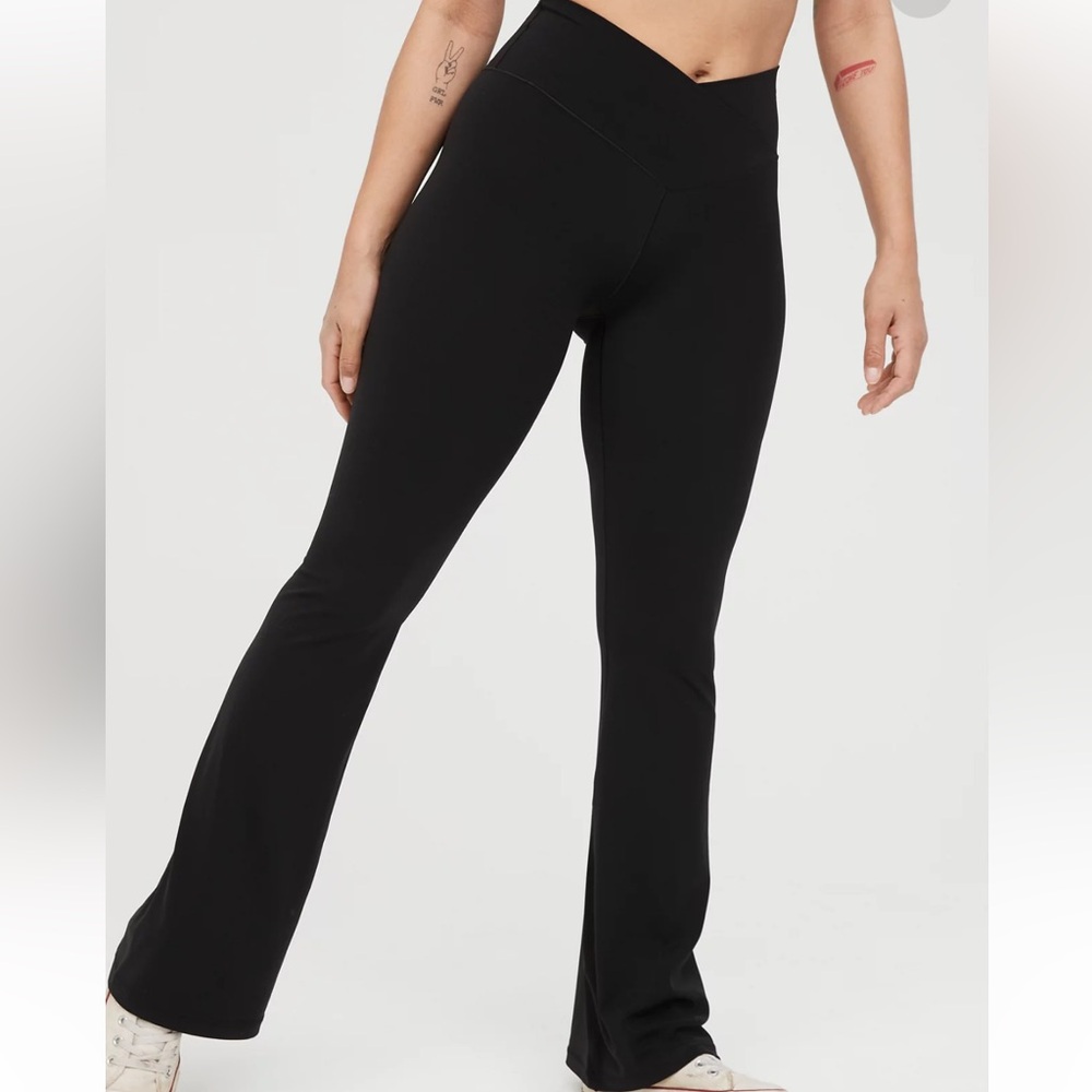 Aerie Black Flare Leggings. Gently Used.